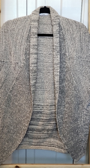 Dex Short Sleeve Ladies Cardigan - Picture 2 of 6